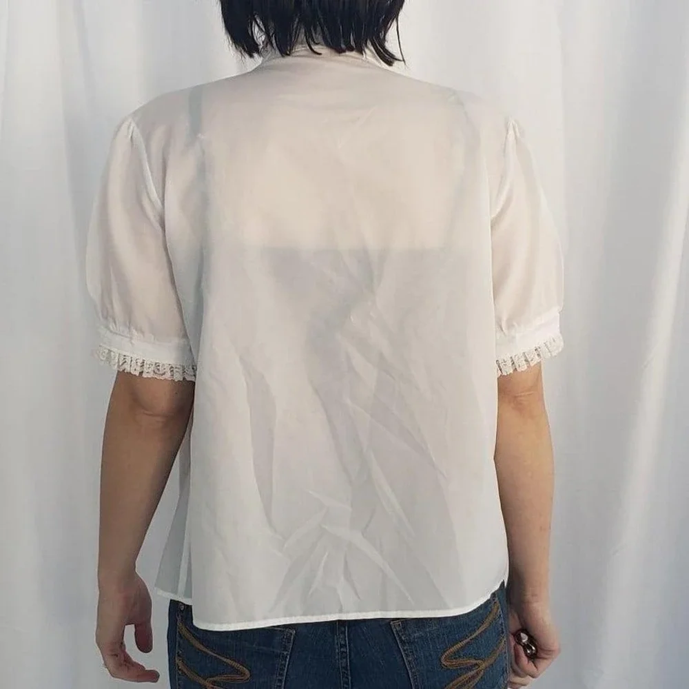 70s White Frilly Short Sleeve Button Down‎ - Picture 3 of 3